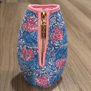 Lilly Pulitzer Beverage Sleeve Blue Haven Raising Shell Insulated